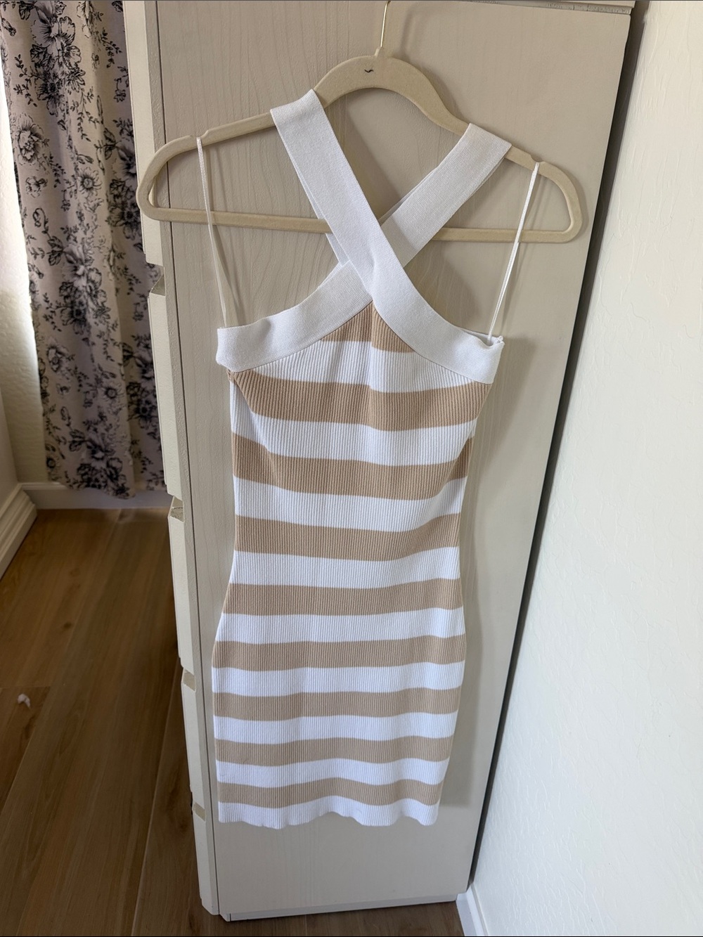 House of Harlow 1960 Striped Cross-Back Mini Dress - White & Beige